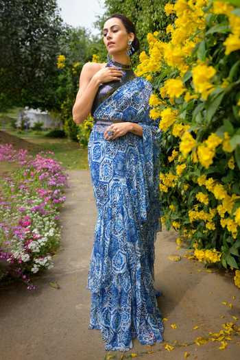 Thetaa Printed Pre-Draped Ruffle Saree With Halter Neck Blouse 