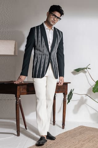 Rosetta Linear Pattern Coat & Pintucks Trouser Set 
