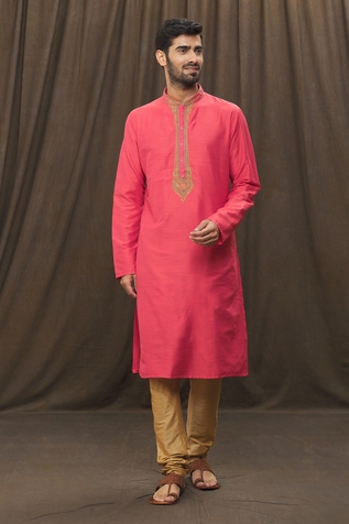 Samyukta Singhania Full Sleeve Kurta & Metallic Churidar Set