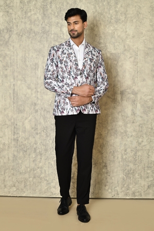 Naintara Bajaj Floral Vine Print Cotton Linen Blazer