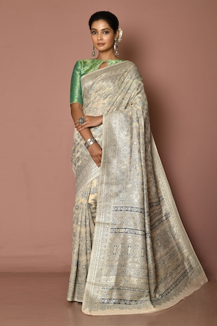 Samyukta Singhania Paisley Woven Pattern Saree