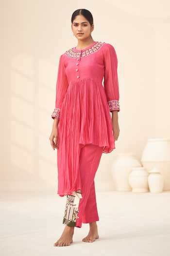 Hirika & Dhruti Chanderi High Low Kurta & Pant Set 