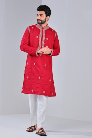 Flower Motif Embroidered Kurta 