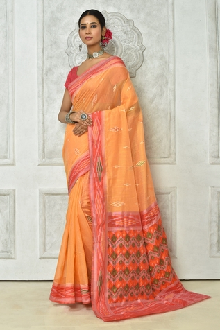 Nazaakat by Samara Singh Cotton Colorblock Saree With Running Blouse
