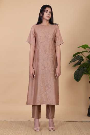 Chambray & Co. Cora Applique Embroidered Kurta & Pant Set 