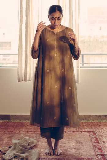 Sarang Kaur Chanderi Silk Flora Kurta & Pant Set 