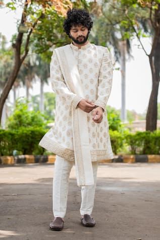 Zari Embroidered White Sherwani Set For Kids