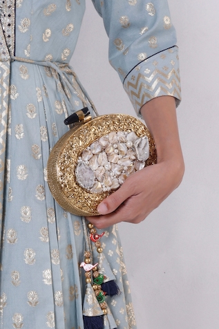 Potli To Clutch Box! Latest Bridal Bags To Match With Your Outfits!
