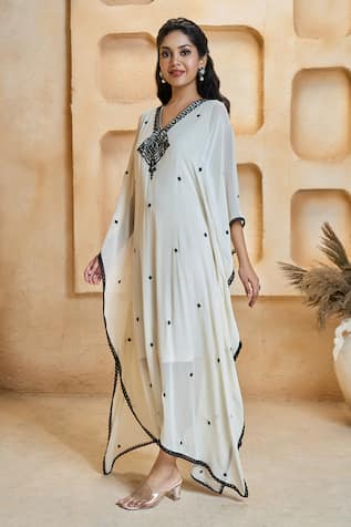 Aariyana Couture Geometric Thread Embroidered Kaftan 