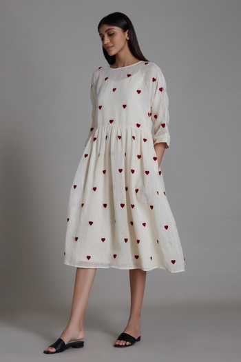 MATI Teen Patti Linen Embroidered Tunic 