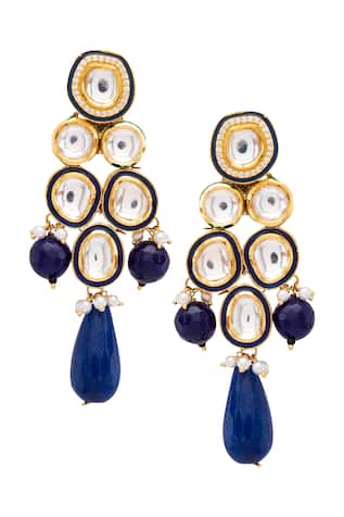 Handcrafted pearl earrings