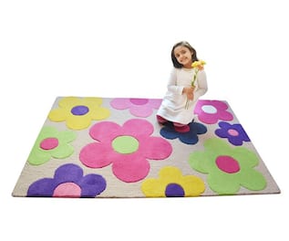 Handcrafted Multi Hued Floral Rug 