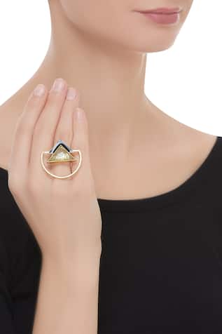 Geometric finger ring