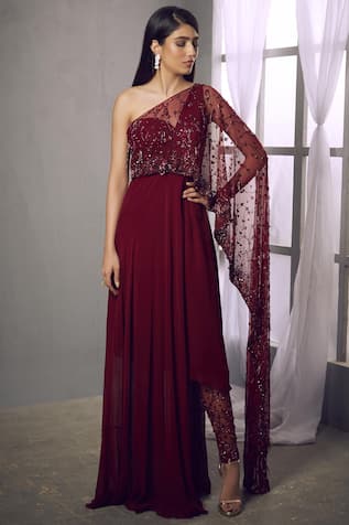 Shloka Khialani Embellished Kurta Set 