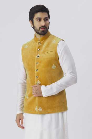 Gaurav katta Velvet Embroidered Bundi 