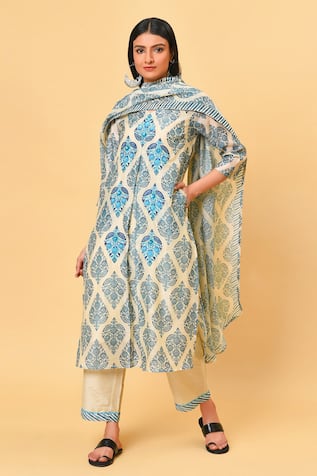 NUHH Chanderi Printed Kurta Set 