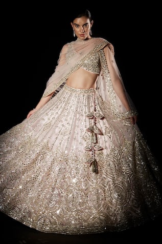 JJ Valaya - India 🇮🇳. | Fashion sketches dresses, Indian bridal outfits, Bridal  lehenga blouse design