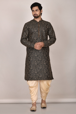 Samyukta Singhania Paisley Embroidered Kurta & Dhoti Pant Set