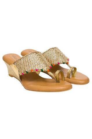 Wedding Wedge Sandal Heel Size: Medium Heal at Best Price in Bhubaneswar |  Happy Wholeselling