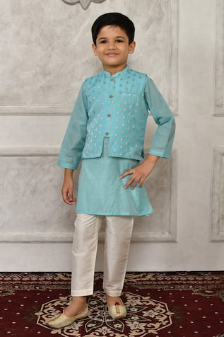 Arihant Rai Sinha Silk Woven Bundi & Kurta Set 