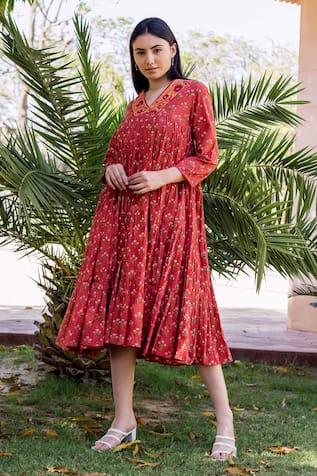 Buy Handwoven Chanderi Kurta Set by Rajiramniq at Aza Fashions | Kurta  designs women, Designer dresses indian, Pakistani dresses casual