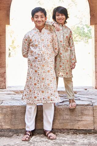 Organza Embroidered Kurta With Pyjama 