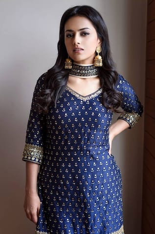 Gold Carved Tassel Drop Jhumkas 