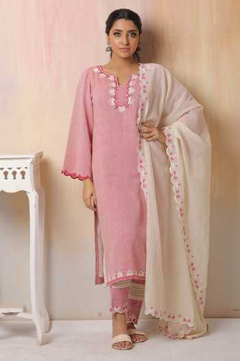 Leela By A Floral Embroidered Kurta Set 