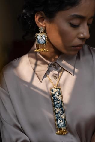 Handcrafted Pendant Necklace 