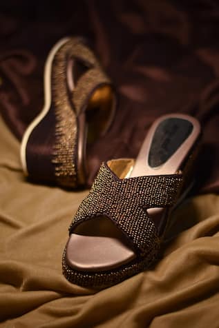 Hazel Embroidered Wedges 