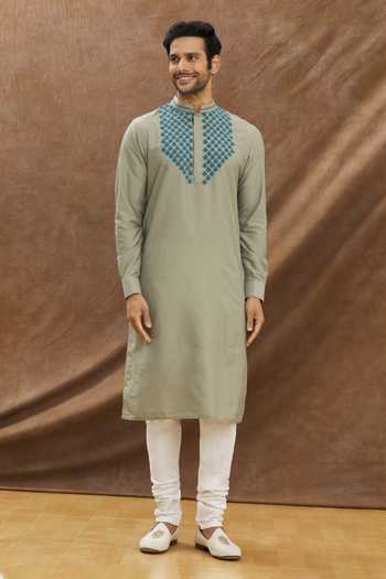 Priyanka Haralalka Embroidered Kurta Set 