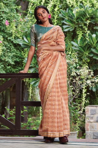 Dressfolk Nurin Maheshwari Silk Striped Saree