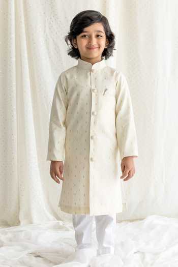 Chotibuti Embroidered Sherwani & Pant Set 