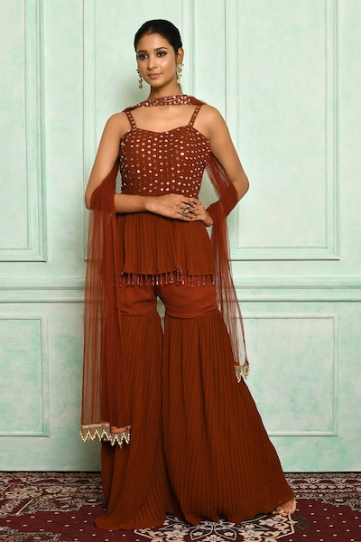Buy Brown Art Silk Sweetheart Neck Neckline Blouse For Women by Nazaakat by  Samara Singh Online at Aza Fashions.