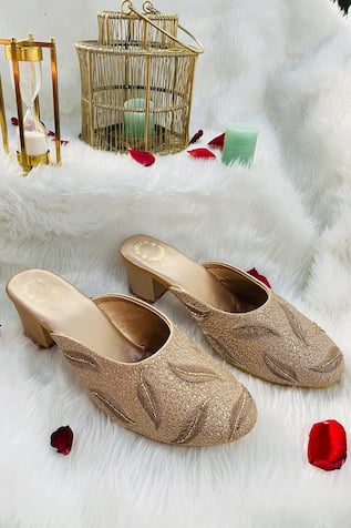 Tanucchhada Embroidered Mule Block Heels 