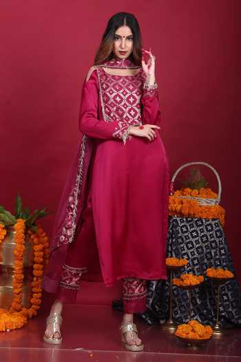 Monk & Mei By Sonia Anand Isha Floral Pattern Straight Kurta Set 