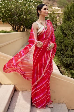 Leheriya Dyed Saree With Unstitched Blouse Fabric 