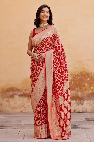 Geroo Jaipur Bandhani Dyed Saree With Unstitched Blouse Fabric