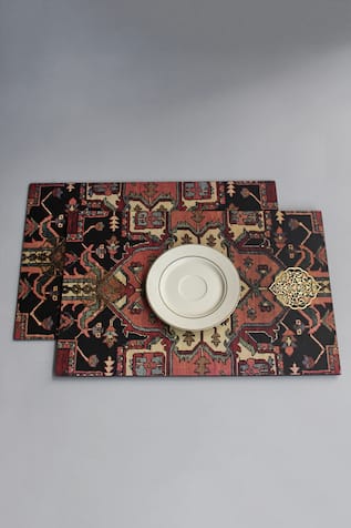 Tapi Table Placements - 6 Piece 