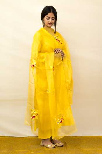 Mithi Supari Malti Solid Kurta Pant Set 