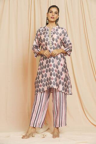 Meghna Panchmatia Silk Mughal Print Kurta With Pant 