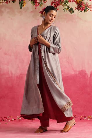 Magenta Chanderi Silk Kurta Set With Jacket 