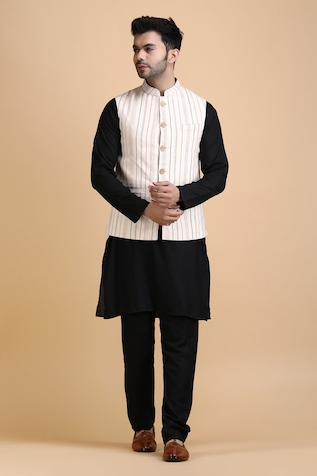 Dusala Shawls Bhushan Cotton Woven Waistcoat