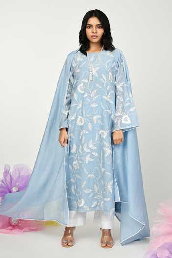 Komal Shah Jaal Chaav Chanderi Thread Work Kurta Set 