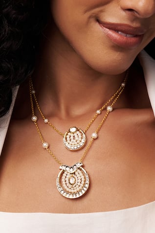 Pearl Embellished Dainty Necklace 