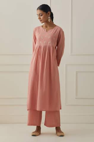 Kamaltaas Sleeve Embroidered Kurta & Pant Set 