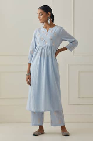 Kamaltaas Sleeve Hand Embroidered Kurta & Pant Set 