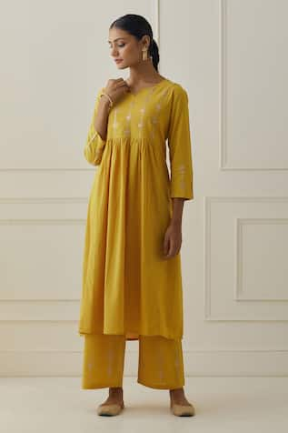 Kamaltaas Yoke & Sleeve Work Kurta Set 