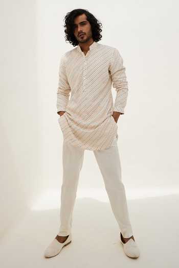 Arjan Dugal Floral Embroidered Kurta With Pant 