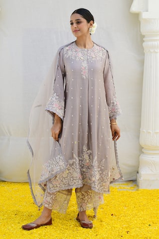 Label Niti Bothra Banaras Silk Floral Applique Kurta Pant Set 